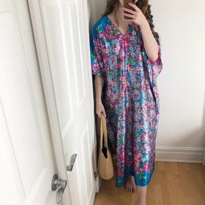 Stunning Vanity Fair Vintage Kaftan Duster Robe Kimono Silky Floral Maxi Dress